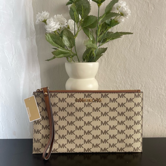 Michael Kors Handbags - Michael Kors Brown and Gold Zip Pouch